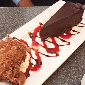 Kramers - Death by chocolate a la mode - Bookstores Near Me - Washington, DC, District of Columbia