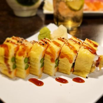 Sakura - Veggie tempura roll with soy wrapper - Sushi Bars Near Me - Woodland, California Sakura - Veggie tempura roll with soy wrapper - Sushi Bars Near Me - Woodland, California