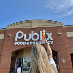 Publix - Storefront shot with Lemon Perfect