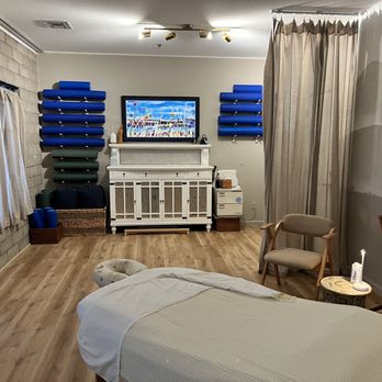 Regina Gregor, CMT - My Studio - Massage Therapy Near Me - Sonoma, California Regina Gregor, CMT - My Studio - Massage Therapy Near Me - Sonoma, California