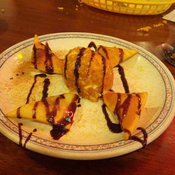 El Corral Lozano - The fried ice cream cones with for mini sopapillas - Mexican Near Me - Taylor, Texas