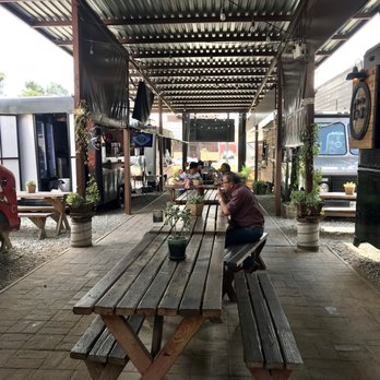 El Punto Foodtrucks - Food Trucks Near Me - Tijuana, BCN