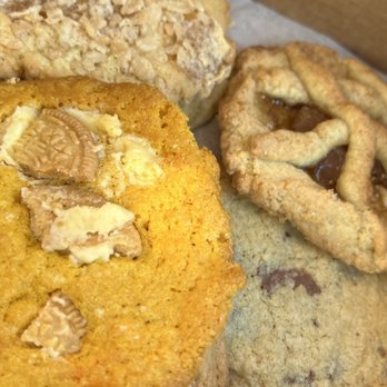 Glassy Brown Cookies - Box o' yummies - Desserts Near Me - Camden, New Jersey Glassy Brown Cookies - Box o' yummies - Desserts Near Me - Camden, New Jersey