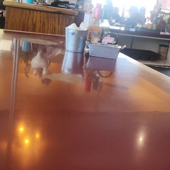 Pete's Henny Penny Restaurant - Here's the seating area in the front - American Near Me - Petaluma, California