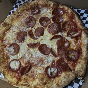 Tiny Lot Pizza and Grill - Pepperoni pizza - Pizza Near Me - Sacramento, California Tiny Lot Pizza and Grill - Pepperoni pizza - Pizza Near Me - Sacramento, California