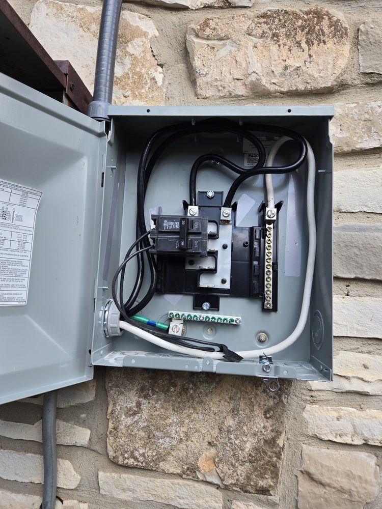 Slide of Texas Boy Lighting & Electrical