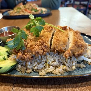 Saap Ver Authentic Thai Cuisine - Crispy Chicken Fried Rice - Thai Near Me - San Francisco, California Saap Ver Authentic Thai Cuisine - Crispy Chicken Fried Rice - Thai Near Me - San Francisco, California