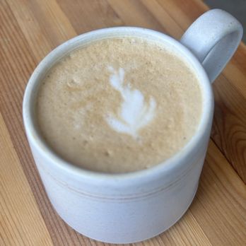 Pause Coffee Lab - Vanilla Latte - Coffee & Tea Near Me - Gresham, Oregon