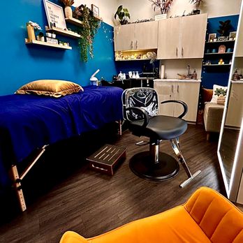 Rooted with Wings - Welcome to my suite! - Hair Stylists Near Me - Toledo, Ohio Rooted with Wings - Welcome to my suite! - Hair Stylists Near Me - Toledo, Ohio
