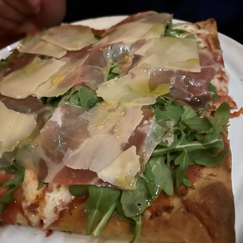 Tavola - Full Tray Vegan Gluten Free Pizza Margherita (Square Pan) with prosciutto and basil - Italian Near Me - New York, New York