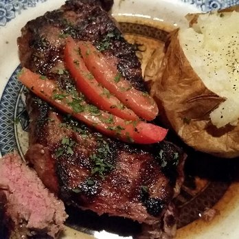 Dobbin House Tavern - NY Strip Steak - medium - Bars Near Me - Gettysburg, Pennsylvania Dobbin House Tavern - NY Strip Steak - medium - Bars Near Me - Gettysburg, Pennsylvania