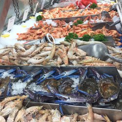 Samtass Bros Seafoods - South Australian cooked & raw available seafood available.