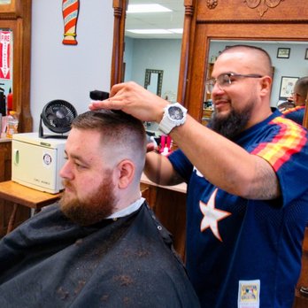 Skinny's Barber Shop - Cut by Mark. - Barbers Near Me - Austin, Texas Skinny's Barber Shop - Cut by Mark. - Barbers Near Me - Austin, Texas
