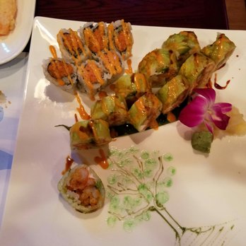Mizu Sushi - Volcano roll. Looked too pretty to eat, but tasted too good not to. - Japanese Near Me - Schenectady, New York Mizu Sushi - Volcano roll. Looked too pretty to eat, but tasted too good not to. - Japanese Near Me - Schenectady, New York