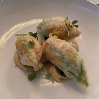 Restaurant August - Squash blossoms with crab and bean purée - New American Near Me - New Orleans, Louisiana Restaurant August - Squash blossoms with crab and bean purée - New American Near Me - New Orleans, Louisiana