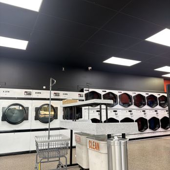 SPLASH - Drying Machines - Laundromat Near Me - Monroe, Michigan SPLASH - Drying Machines - Laundromat Near Me - Monroe, Michigan