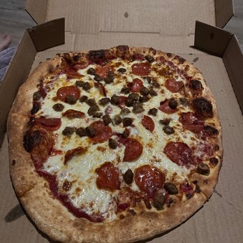 D'Amores Pizza - Pizza - Italian Near Me - Malibu, California D'Amores Pizza - Pizza - Italian Near Me - Malibu, California