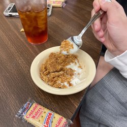 Le Bistro - Sweet tea, granola yogurt parfait, gourmet captain wafers