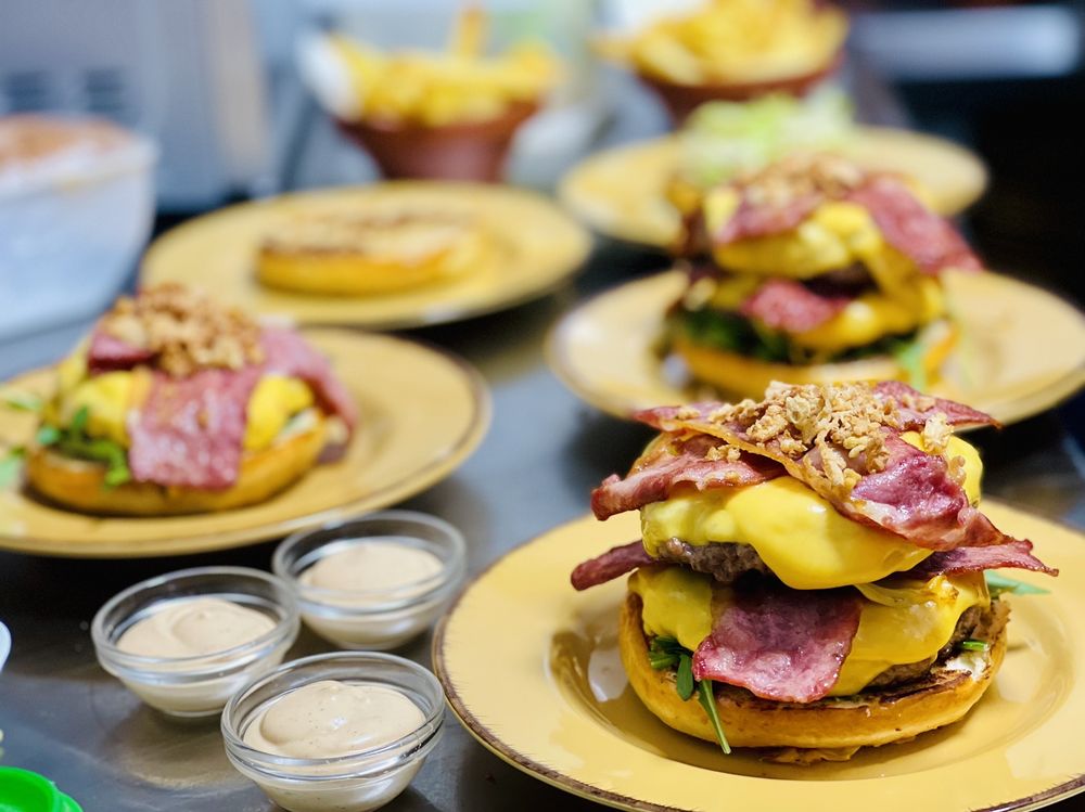 H5 TEXAS BURGER HUB Updated August 2024 14 Photos R. de Santa