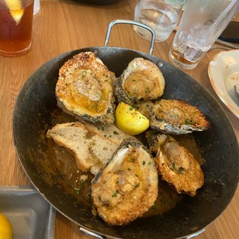 Pier 6 - Cooked oysters - Seafood Near Me - San Leon, Texas