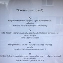 Malá Indie - Vaří pouze jedno vegetariánské menu denně, vařit rozhodně umí. Mají také out i rozvoz.