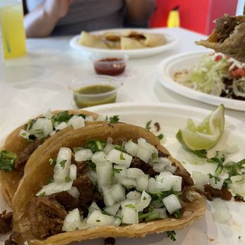Locoz Tacoz - Steak tacos on corn tortillas. - Tacos Near Me - St. Louis, Missouri Locoz Tacoz - Steak tacos on corn tortillas. - Tacos Near Me - St. Louis, Missouri