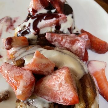 la Madeleine - Strawberry Romanoff. - Breakfast & Brunch Near Me - Alexandria, Virginia la Madeleine - Strawberry Romanoff. - Breakfast & Brunch Near Me - Alexandria, Virginia
