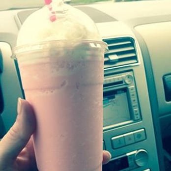 Tea Garden Cafe - Electric Strawberry Lemonade Smoothie is ridiculously amazing!!!! Electric Lemonades can be over ice, blended or a smoothie! - Chinese Near Me - Eureka, California