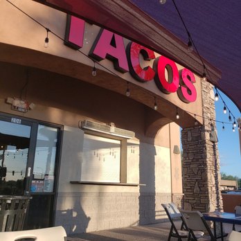 Tacos Calafia - Patio seating - Tacos Near Me - Peoria, Arizona