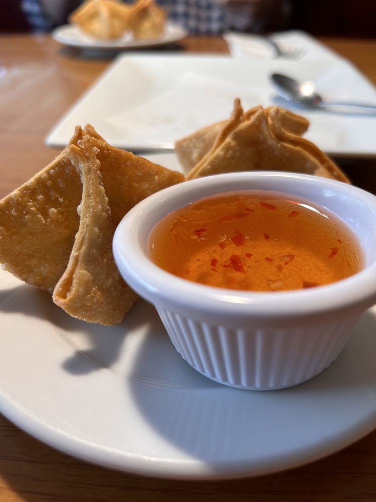 Food from Thai Diner