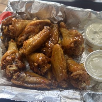 Capixaba's Pizza - Wings with mango habanero sauce - Pizza Near Me - Delran, New Jersey Capixaba's Pizza - Wings with mango habanero sauce - Pizza Near Me - Delran, New Jersey