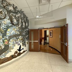 Banner - University Medical Center Phoenix - Art and entrance to quiet space. 10/25