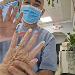 T & T Nail Salon - HIGH FIVE!