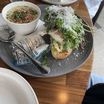Sea Level Restaurant & Lounge - Clam Chowder and Avocado Toast - New American Near Me - Redondo Beach, California Sea Level Restaurant & Lounge - Clam Chowder and Avocado Toast - New American Near Me - Redondo Beach, California