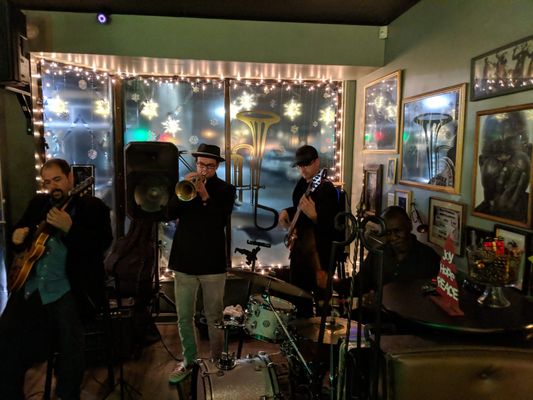 Jazz On Dargan by null