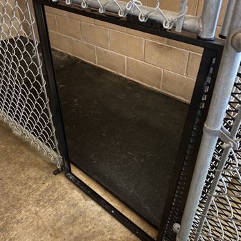 Spartan Welding - Kennel gate - Metal Fabricators Near Me Spartan Welding - Kennel gate - Metal Fabricators Near Me
