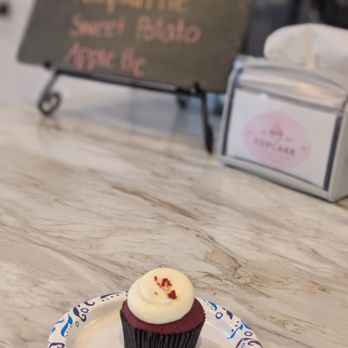 Cupcake Heaven  - Red Velvet cupcake - Desserts Near Me - Haymarket, Virginia