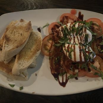 Scooter's - Caprese plate appetizer - Sports Bars Near Me - Sandy, Oregon