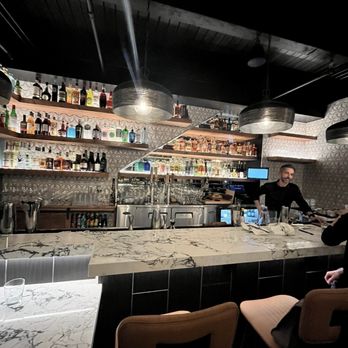 Freda's Fine Food & Drink - The full service bar is up & running with Jeremy behind the bar - Pizza Near Me - Moorpark, California Freda's Fine Food & Drink - The full service bar is up & running with Jeremy behind the bar - Pizza Near Me - Moorpark, California