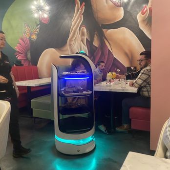 Mamacita - Apex - Food delivery robot - New Mexican Cuisine Near Me - Apex, North Carolina Mamacita - Apex - Food delivery robot - New Mexican Cuisine Near Me - Apex, North Carolina