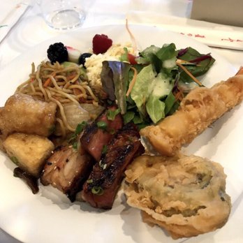 Natsunoya Tea House - Buffet food! - Sushi Bars Near Me - Honolulu, Hawaii