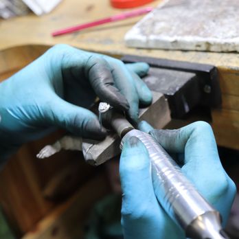 Watch Technicians - Diamond ring sizing - Jewelry Repair Near Me - Chesterfield, Missouri Watch Technicians - Diamond ring sizing - Jewelry Repair Near Me - Chesterfield, Missouri