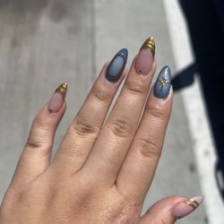Lux Nail Bar
