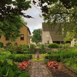 Danbury Museum & Historical Society - Danbury Museum Gardens