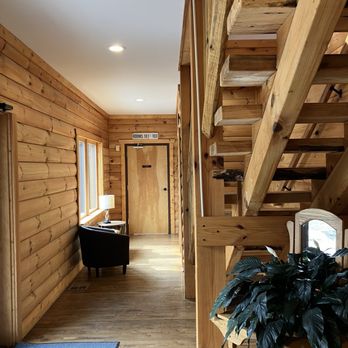 Lydia Mountain Lodge & Log Cabins - Hallway to lodge rooms - Hotels Near Me - Stanardsville, Virginia Lydia Mountain Lodge & Log Cabins - Hallway to lodge rooms - Hotels Near Me - Stanardsville, Virginia