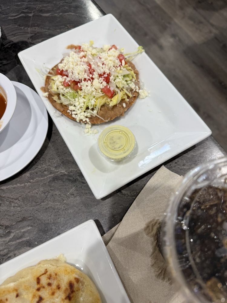 Esmeraldas Taco Shop Logo