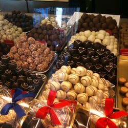 Düll - Auch die selbstgemachten anderen Pralinen und Süsskringel sind echt lecker