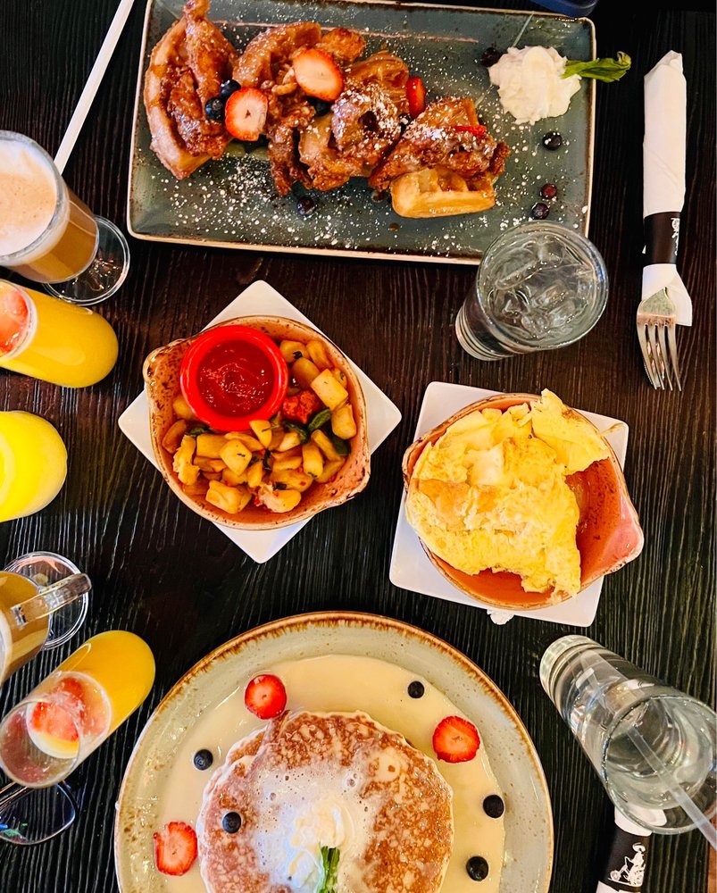 MESITA GARDEN CITY - Mexican Restaurant in Garden City, New York at 825