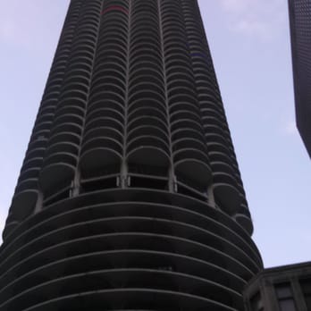 Shoreline Sightseeing - East tower of Marina City - Architectural Tours Near Me - Chicago, Illinois Shoreline Sightseeing - East tower of Marina City - Architectural Tours Near Me - Chicago, Illinois