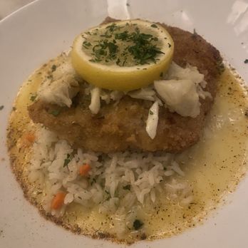 Southerleigh - Cracker crusted red fish - Breweries Near Me - San Antonio, Texas